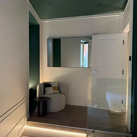 Private Luxury Fontana Di Trevi Апартаменты *